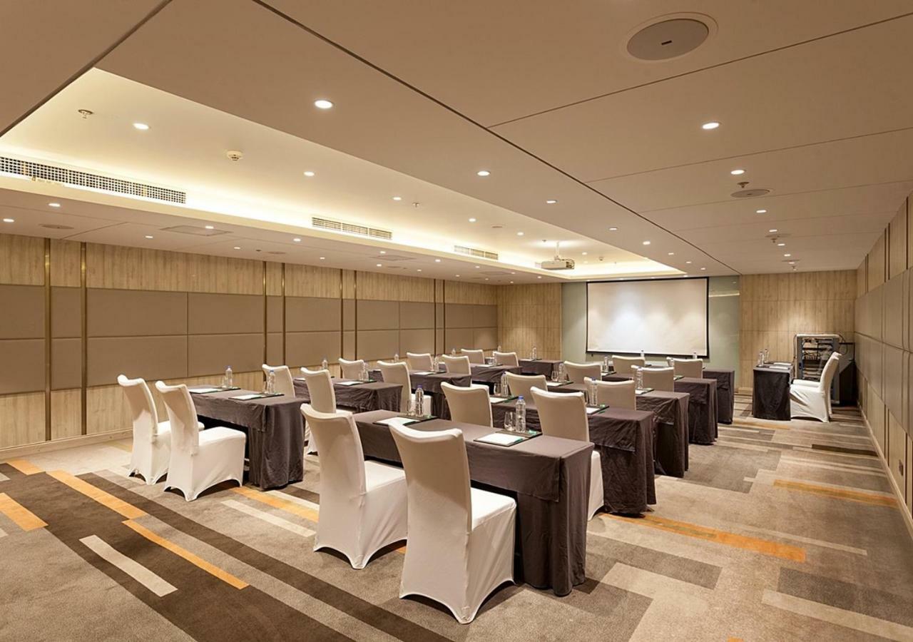 Radisson Exhibition Center Shanghai Exterior photo