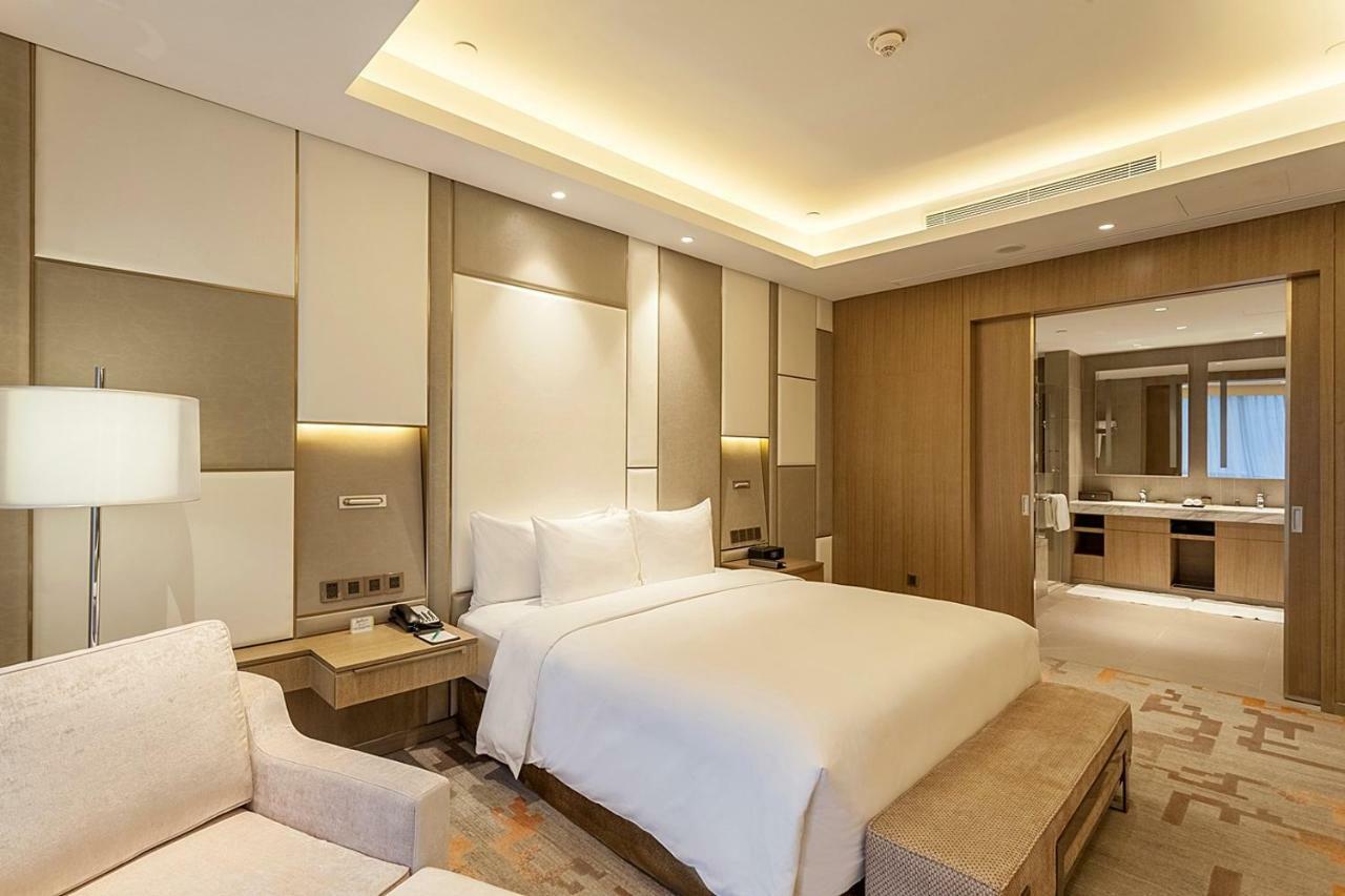 Radisson Exhibition Center Shanghai Exterior photo